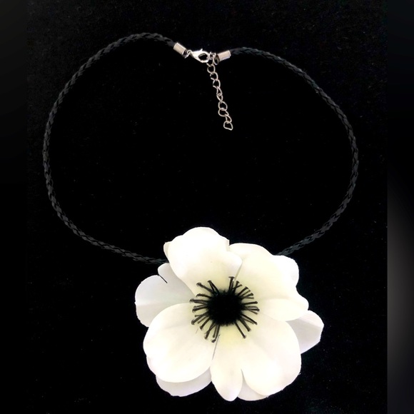 NECKLACE/LAPEL PIN/BROOCH INTERCHANGEABLE - Picture 1 of 6